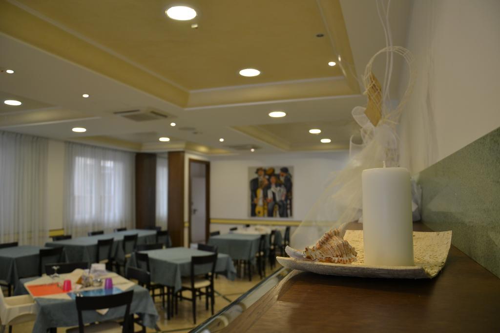 Hotel Ariston Misano Adriatico Exteriér fotografie