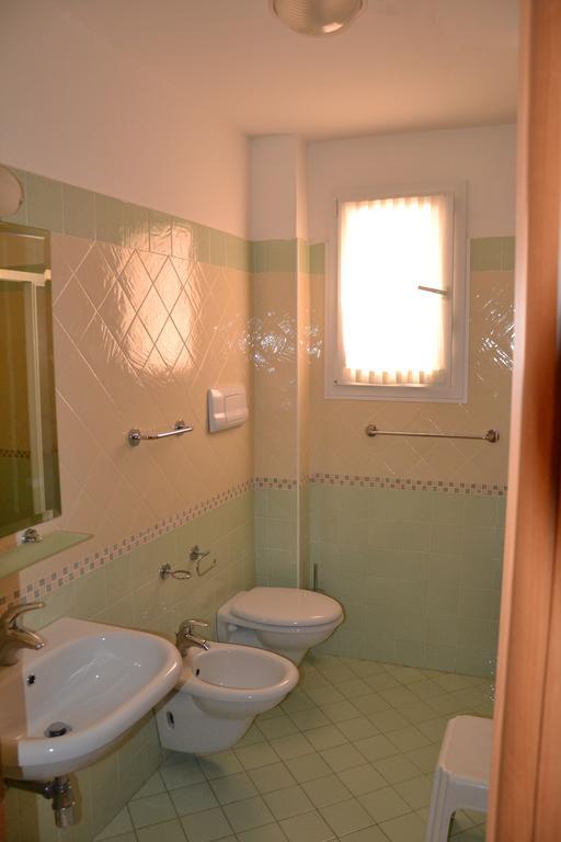 Hotel Ariston Misano Adriatico Pokoj fotografie